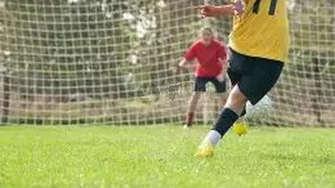 【双色球传奇】26载双色球揭秘，期期精选杀三红秘籍，大奖就在眼前！